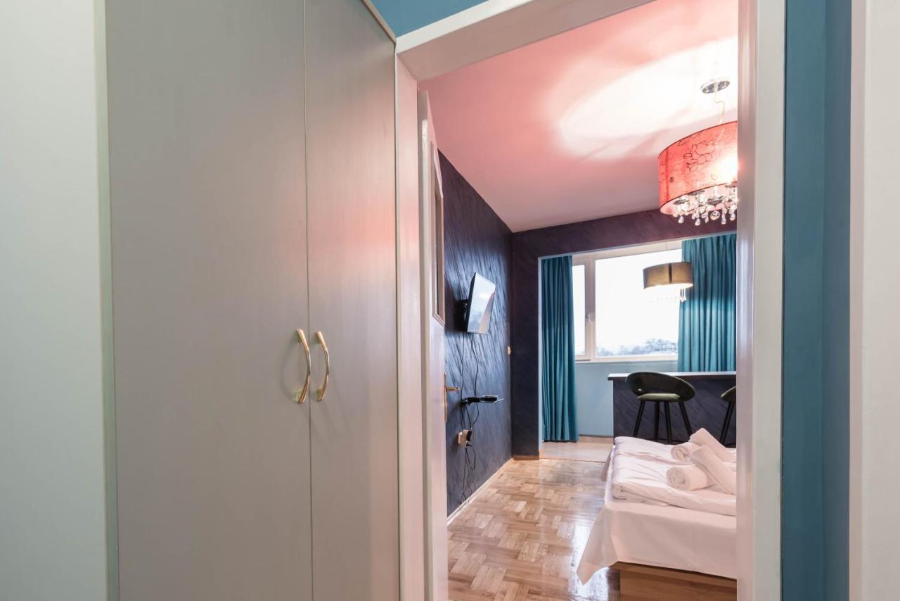 Private Studio In The Centre Varna ภายนอก รูปภาพ