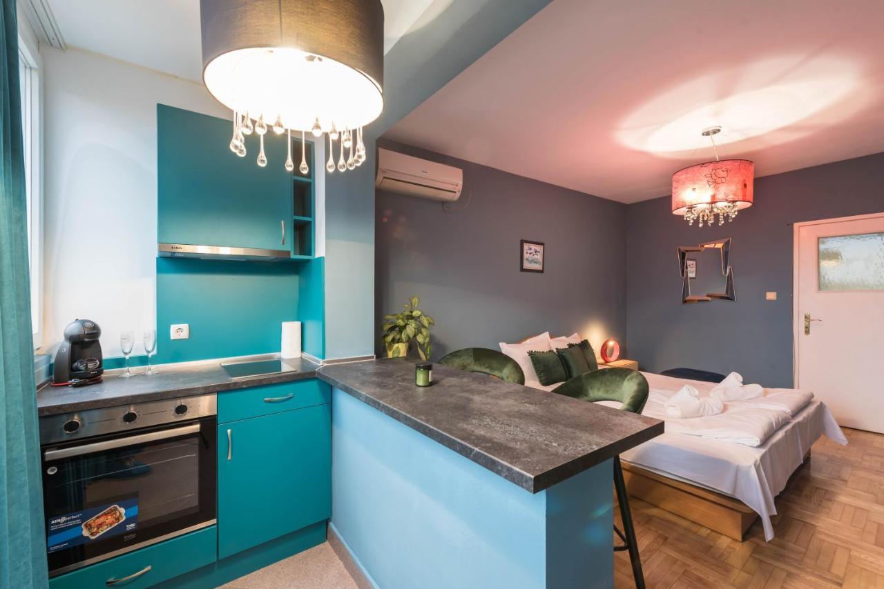 Private Studio In The Centre Varna ภายนอก รูปภาพ